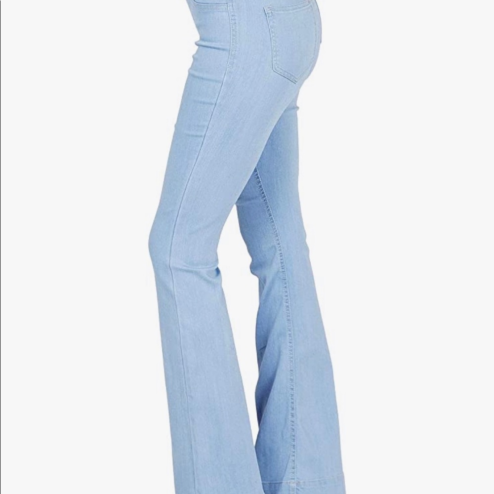 CELLO | LIGHT WASH FLARE JEANS